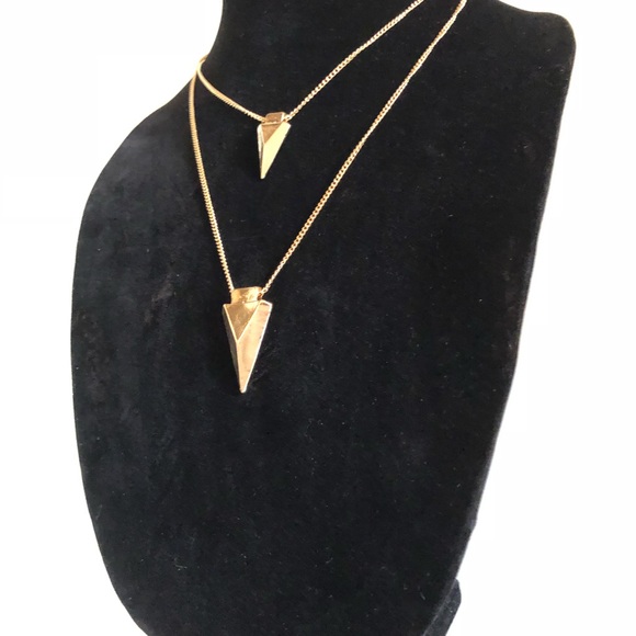 NEW DOUBLE ARROW NECKLACE! - Picture 2 of 3